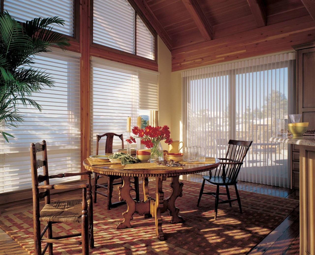 Hunter Douglas Silhouette® Sheer Shades near Canoga Park, California (CA)