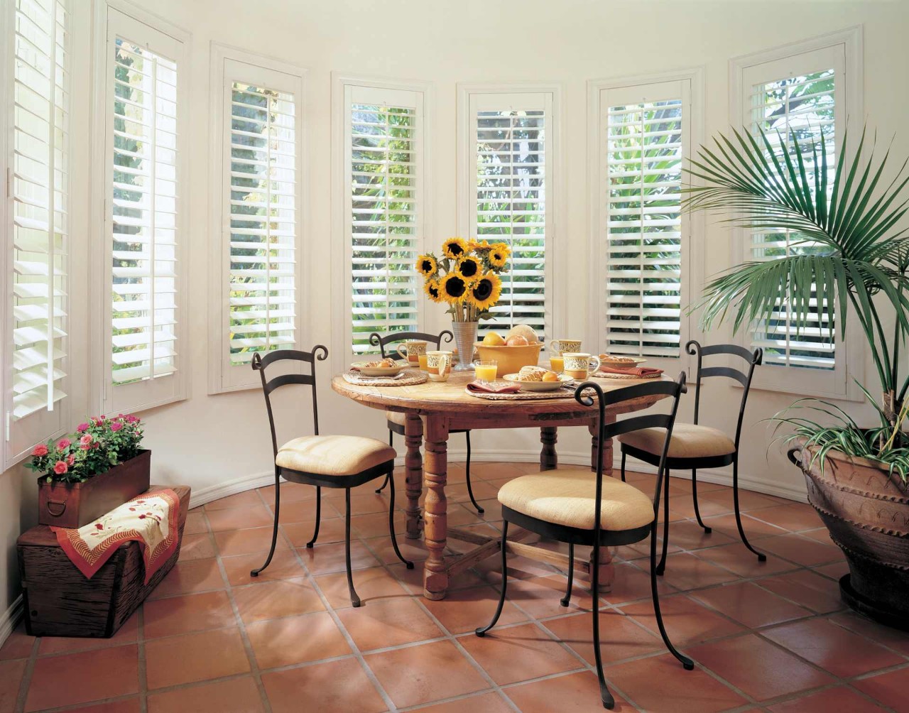 Hunter Douglas Heritance® Hardwood Shutters near Canoga Park, CA